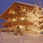 - Premium Mountain&garden Hotel apartamentowy Mayrhofen