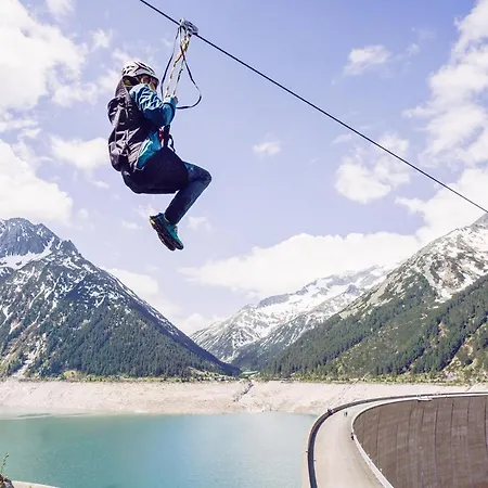 - Premium Mountain&garden