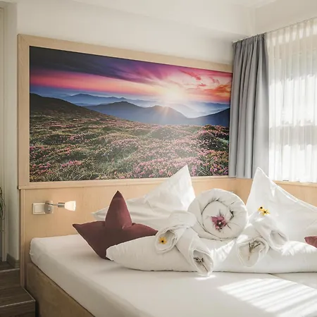 - Premium Mountain&garden 4* مايرهوفن