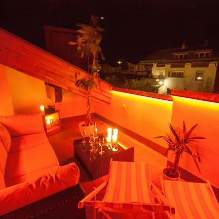 - Premium Mountain&garden