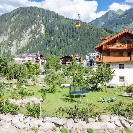 - Premium Mountain&garden Ξενοδοχείο με διαμερίσματα Mayrhofen