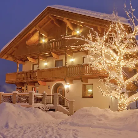- Premium Mountain&garden Aparthotel Mayrhofen