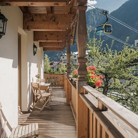 - Premium Mountain&garden 4*