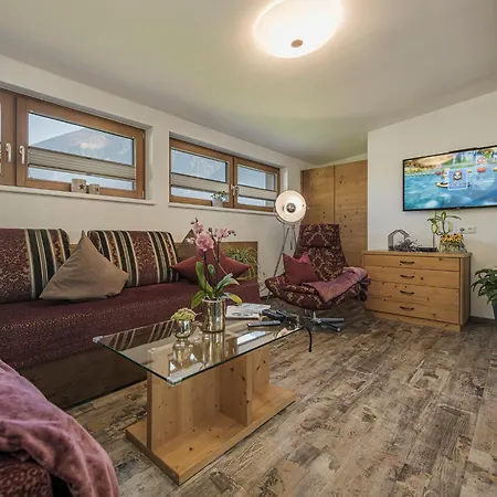 - Premium Mountain&garden 4* Майрхофен