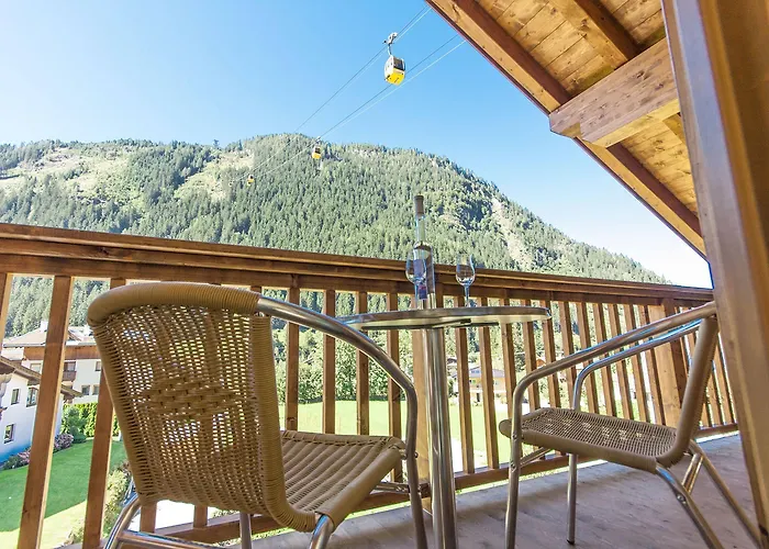 - Premium Mountain&garden Apartmanhotel 4*