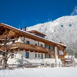 - Premium Mountain&garden