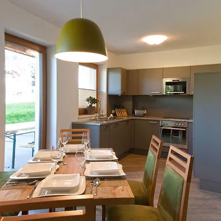 – Premium Mountain&garden Aparthotel Mayrhofen