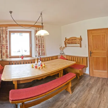 – Premium Mountain&garden 4* Mayrhofen