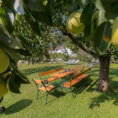 – Premium Mountain&garden Aparthotel 4*